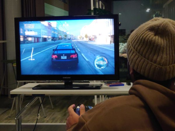 Need For Speed: The Run pelaamista Lahden tiedepuistossa, Kaptam Gamers videopeliklubilla