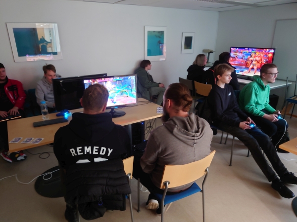Game Över tapahtuma Lahden pääkirjastossa. Huone jossa Lahti FGC oli